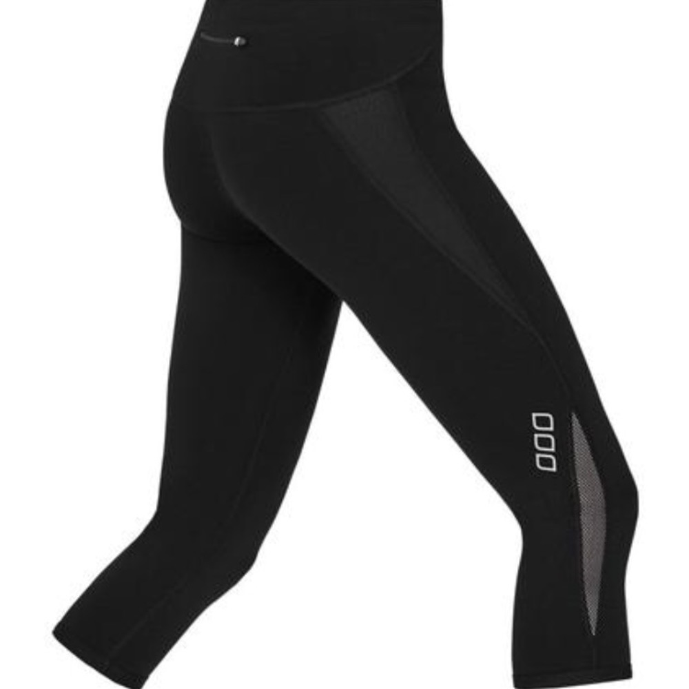 Lorna Jane Black Lora Crop